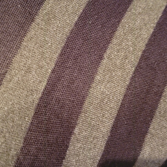 CandyCouture Top L Collar Black and Gray Diagonal Stripes - Picture 5 of 7